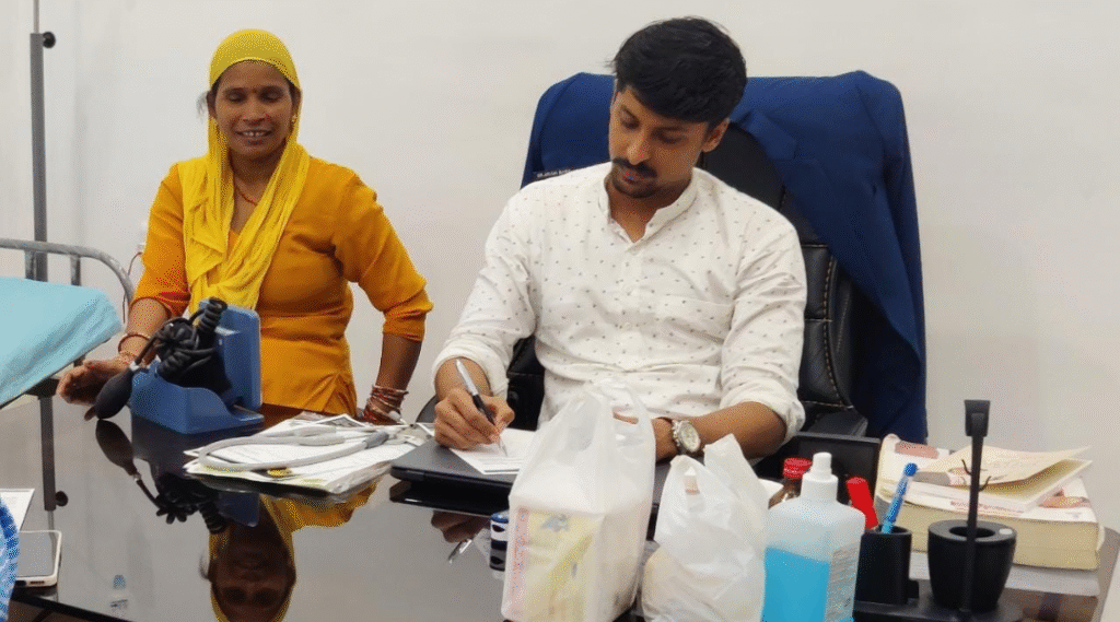 Ayurvedic consultation discussion in Amritsar clinic